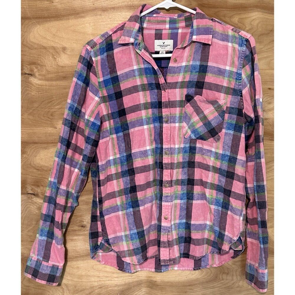 American Eagle Small PInk Plaid Button Up Shirt Long Sleeve Pocket